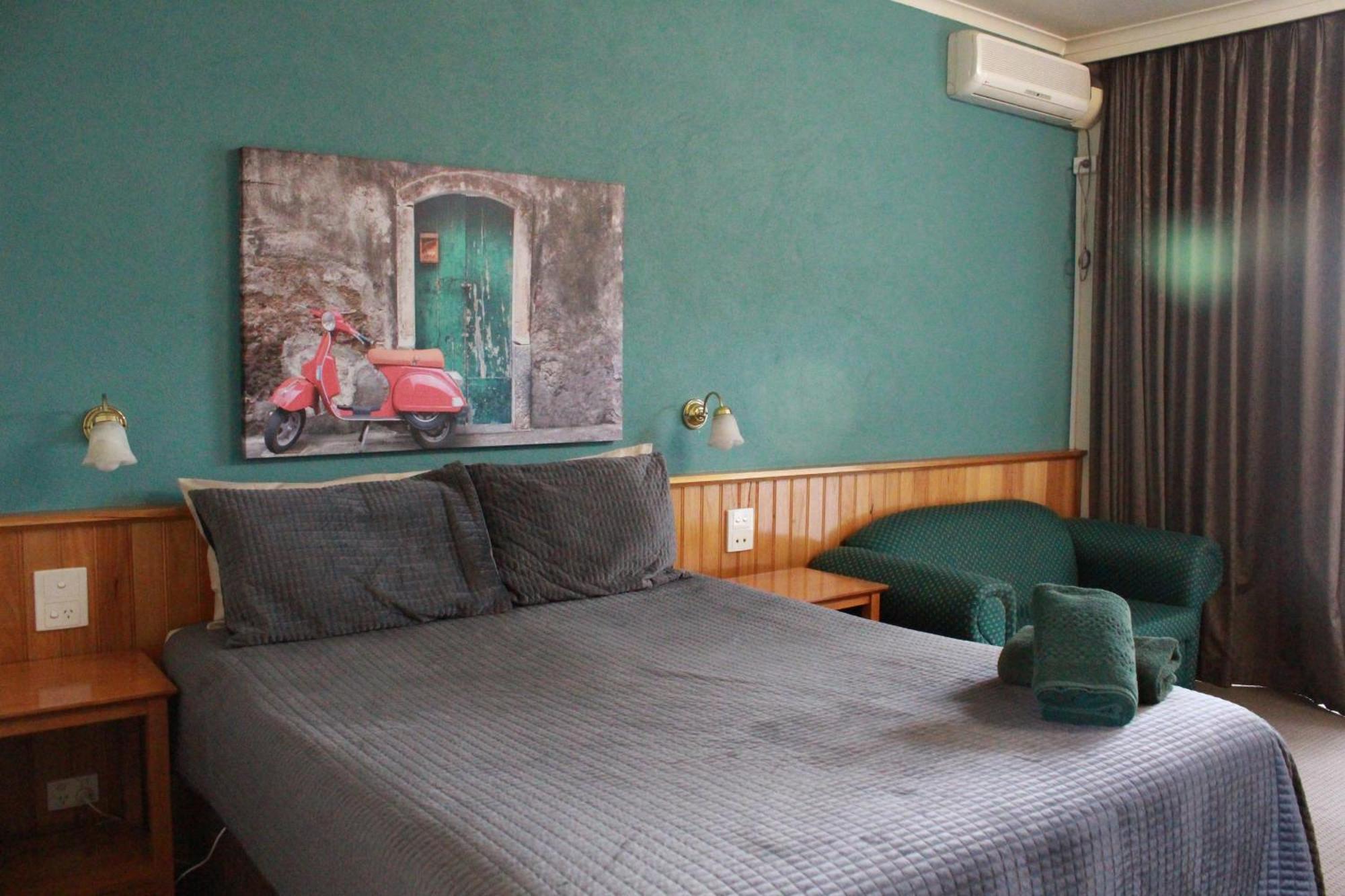 Moe Motor Inn - Contactless 24 Hour Checkinn Available Exteriér fotografie
