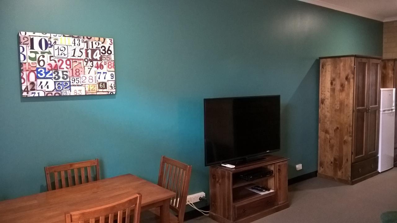 Moe Motor Inn - Contactless 24 Hour Checkinn Available Pokoj fotografie